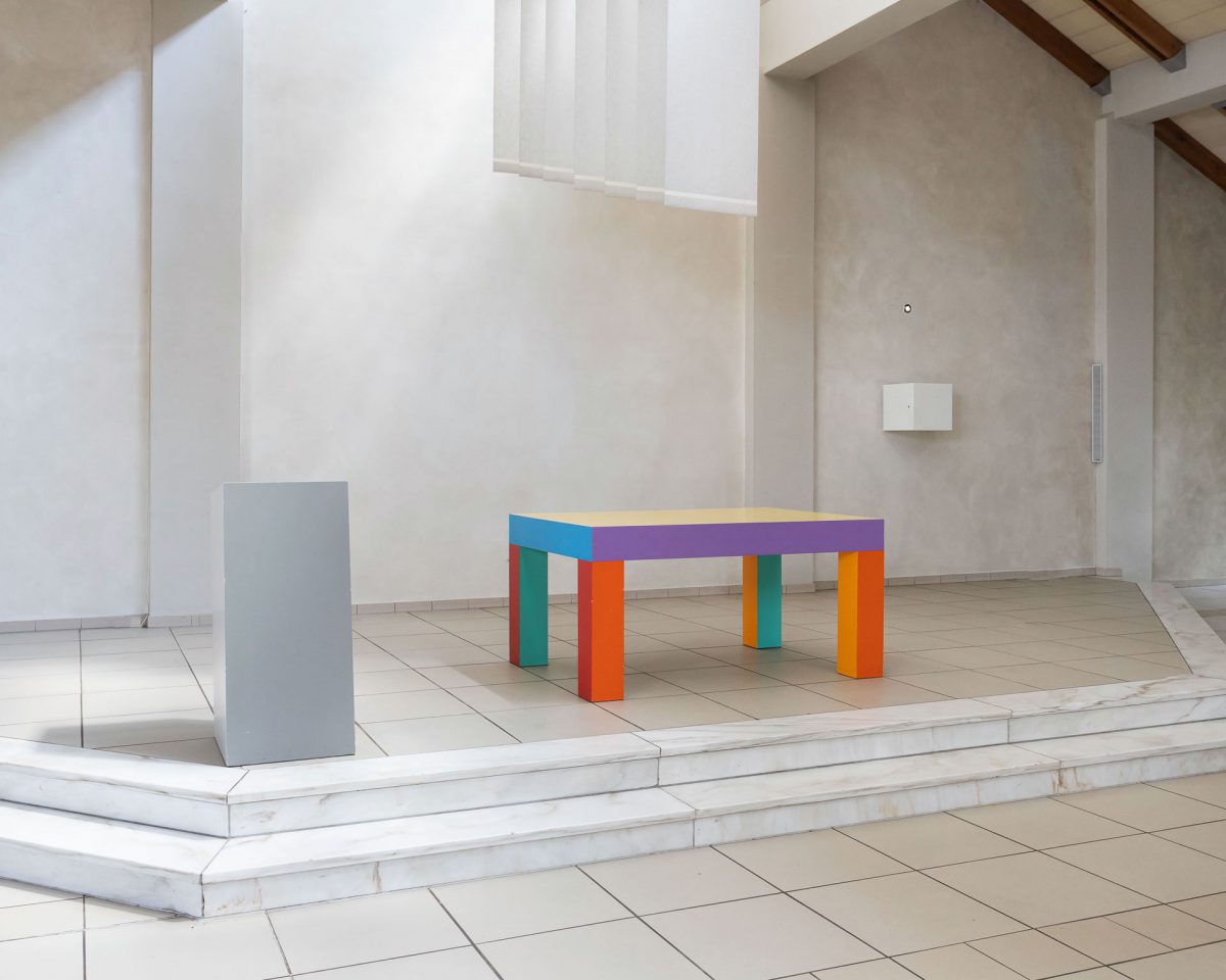 Andreas Freyer: Altar, Tabernakel und Ambo (2001) | Foto: Matthias Ritzmann